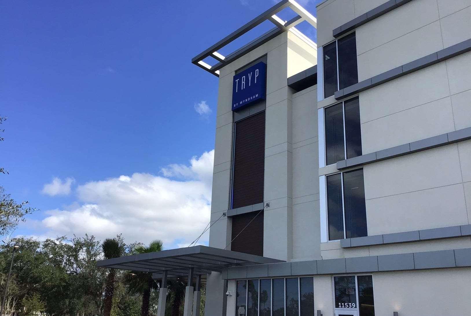 Hotel Tryp By Wyndham Orlando Exterior foto